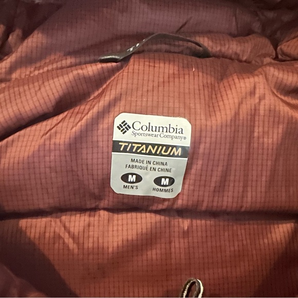 Columbia Titanium 700 Fill Goose Down Puffer Jacket Mens Medium Burgundy Gorp - Picture 7 of 8